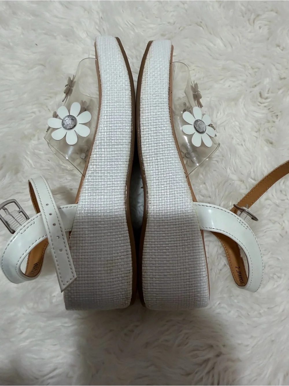 Steve Madden Kids Dori White Floral Daisy Clear Sandals Sz 2